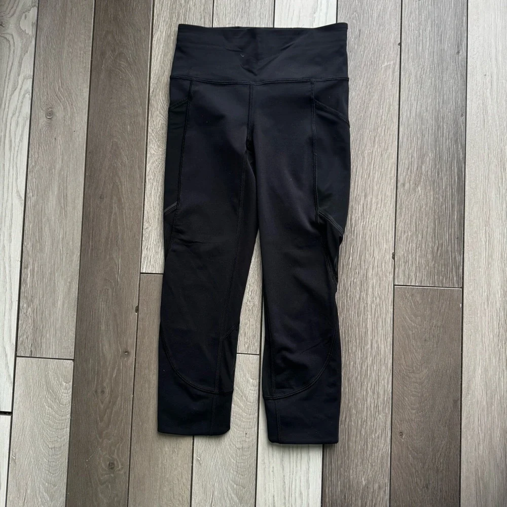 Lululemon Leggings Anew Crop 19” inseam | Size: 2 | Excellent Condition